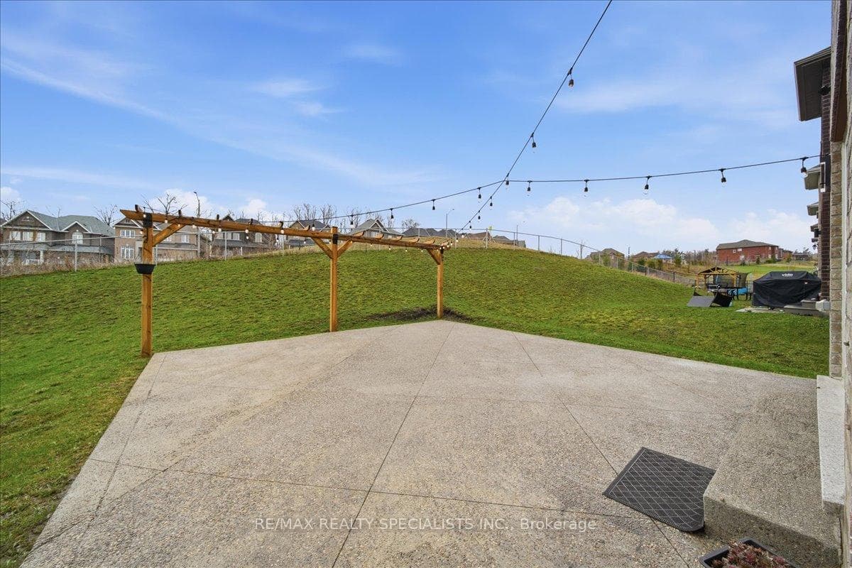 186 Muirfield Drive photo 49