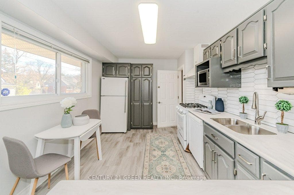85 Hayes Avenue photo 15