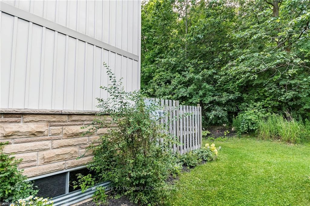 110 ACTIVA Avenue Unit D21 photo 31