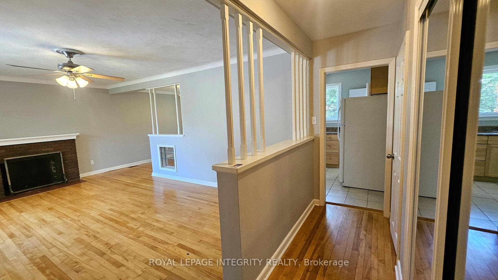 1764 Gage Crescent photo 23