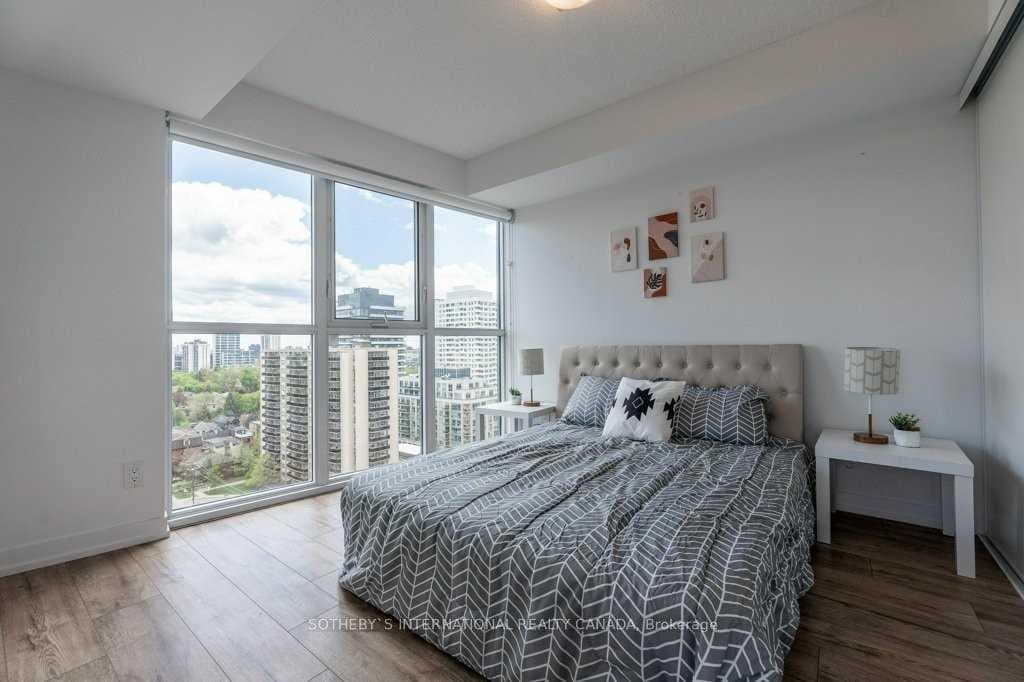 125 Redpath Avenue Unit 1710 photo 20