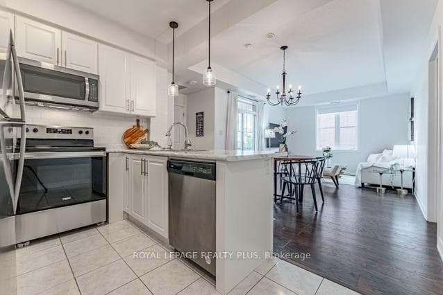 2338 Taunton Road Unit 204 photo 10