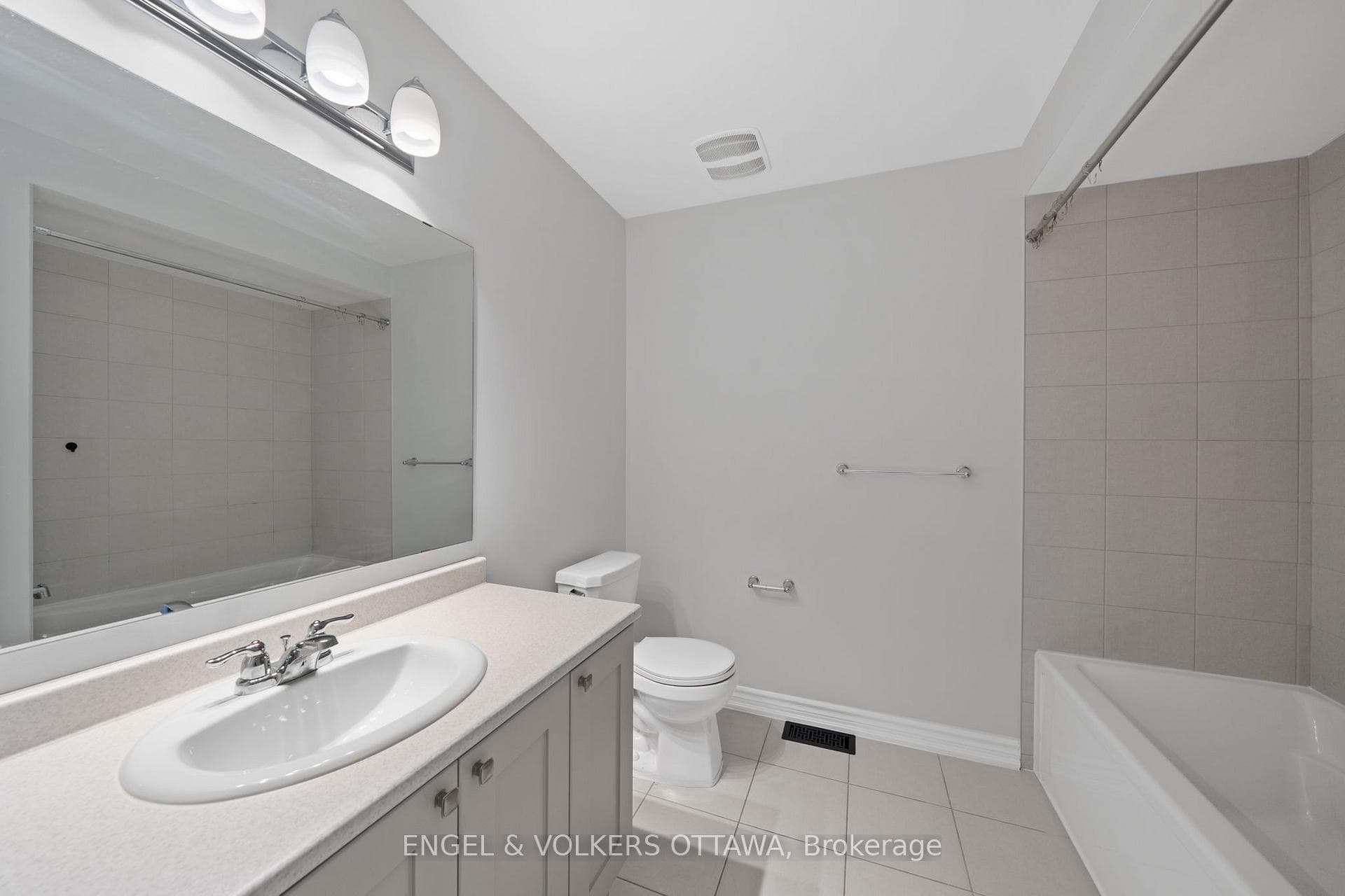 705 PERSEUS Avenue photo 27