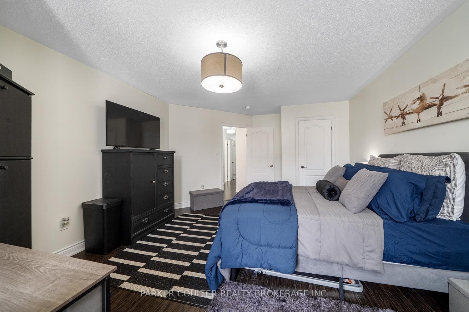 318 Miller Park Avenue photo 23
