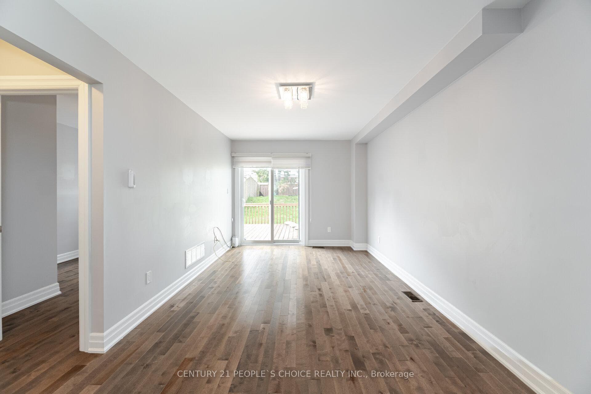 2951 Salerno Crescent photo 26