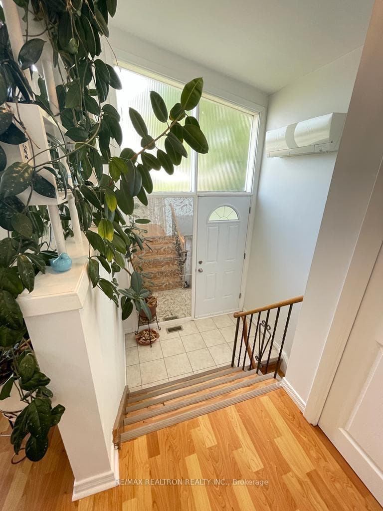 10 Bessarion Road photo 1