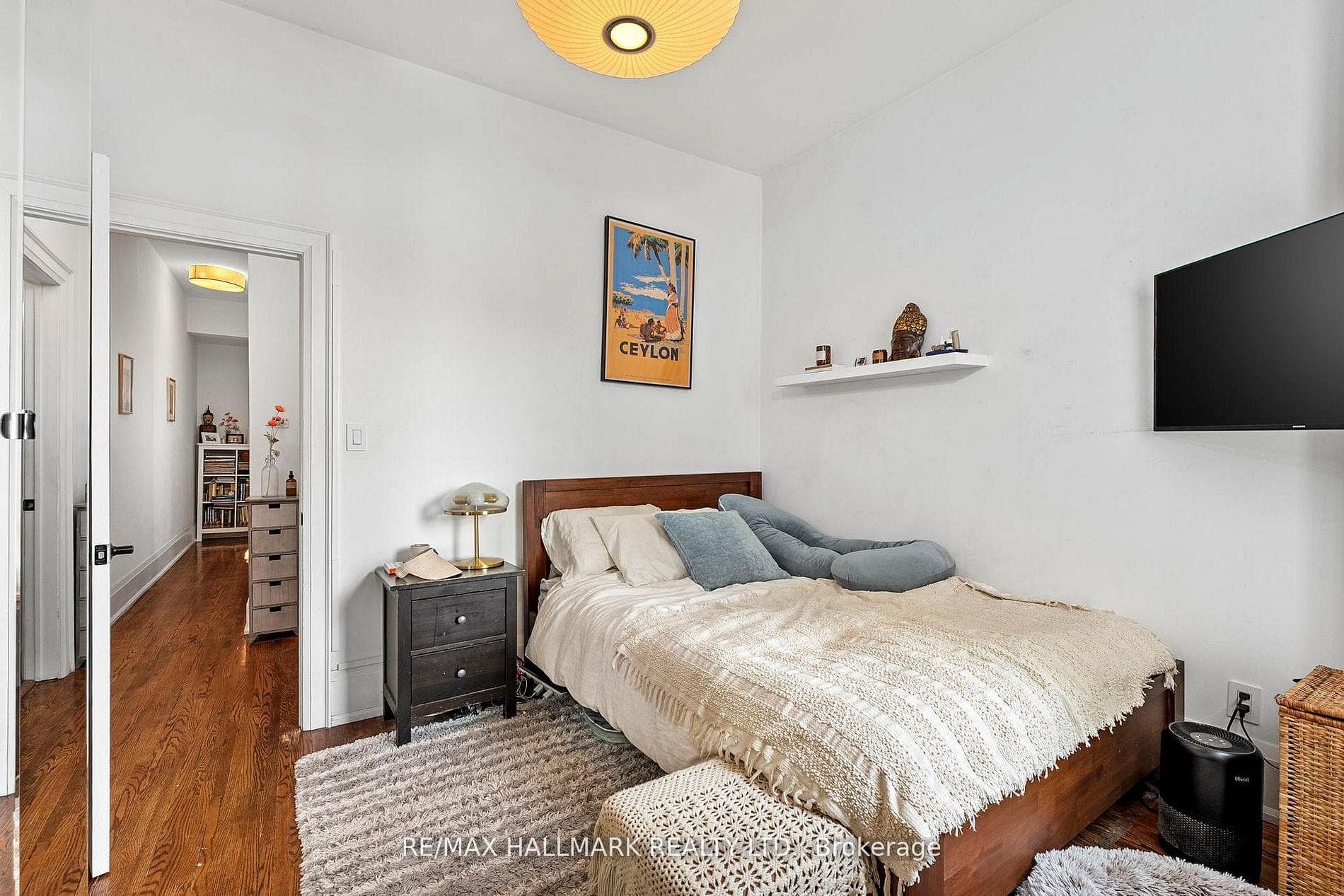 261 Ossington Avenue Unit 2 photo 11