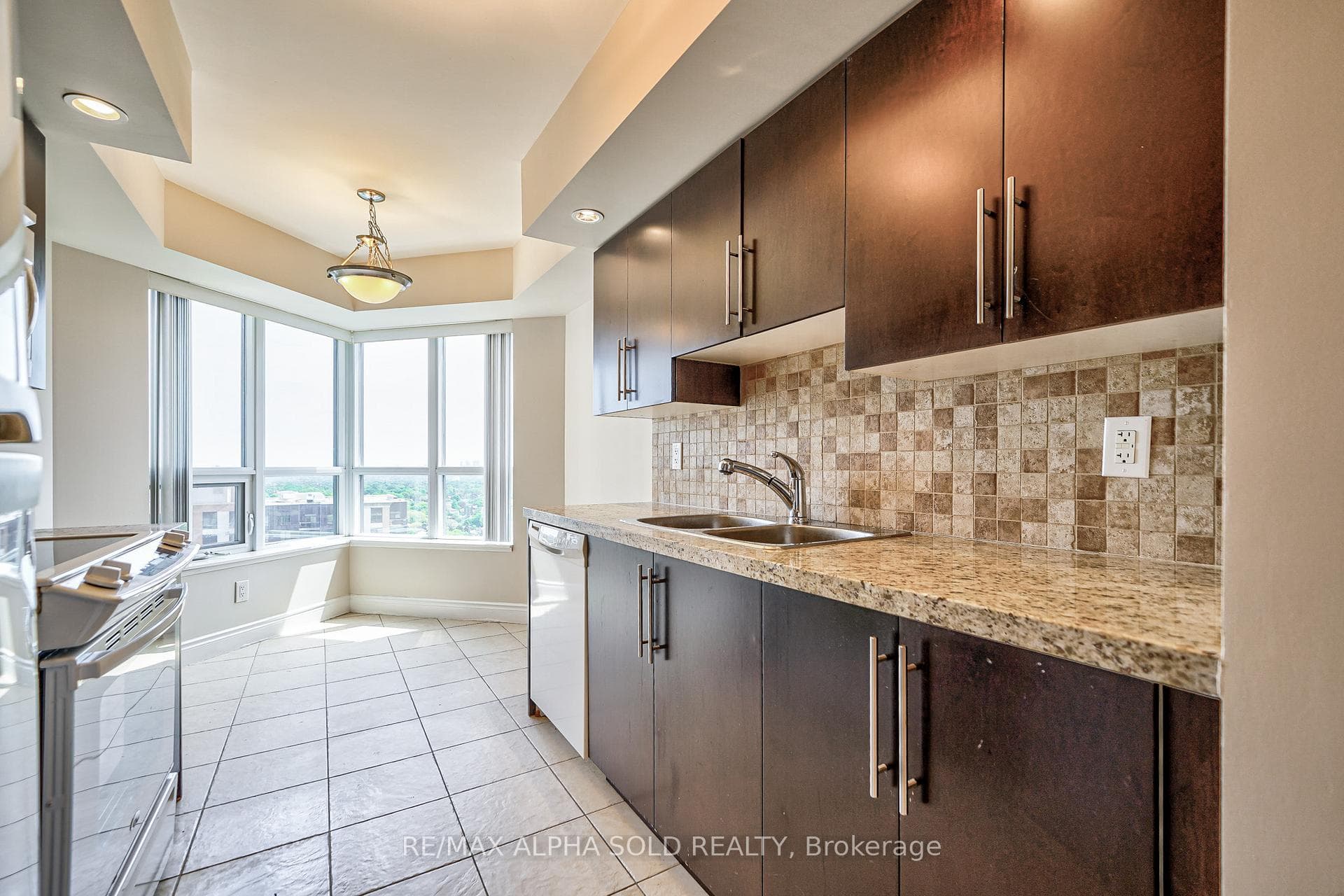 500 Doris Avenue Unit 2426 photo 7