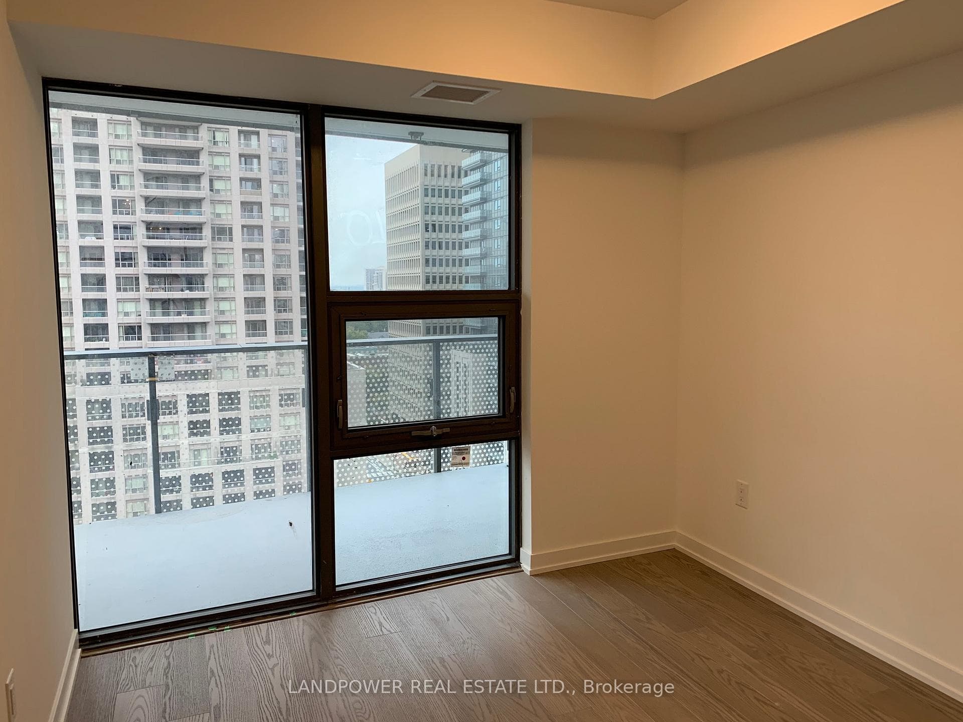 11 Wellesley Street Unit 1007 photo 13