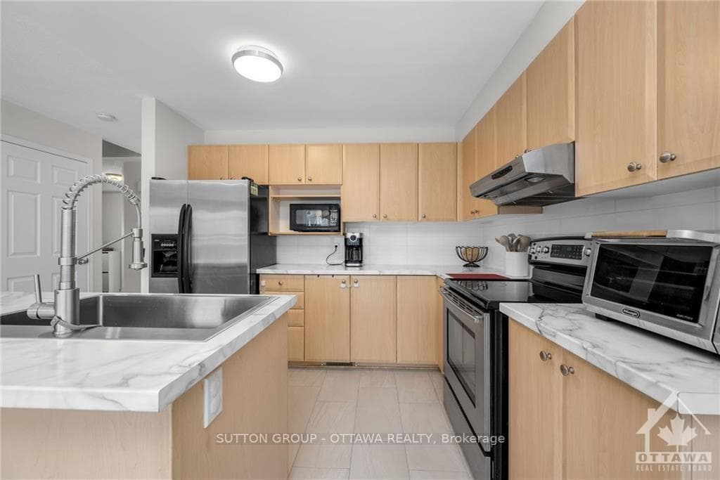 829 CLEARBROOK Drive photo 10