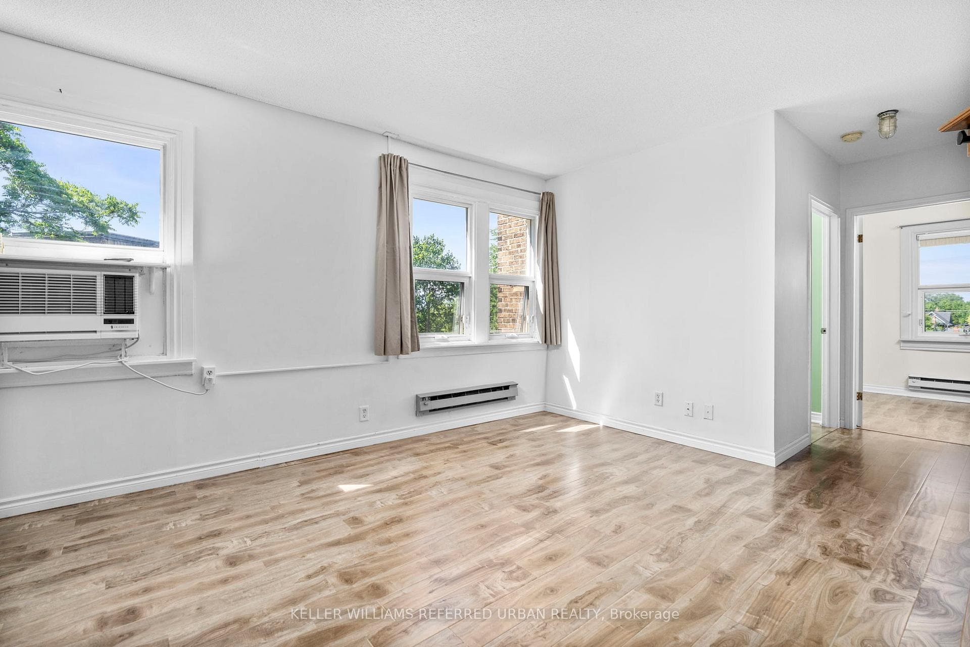 114 Vaughan Road Unit 407 photo 9