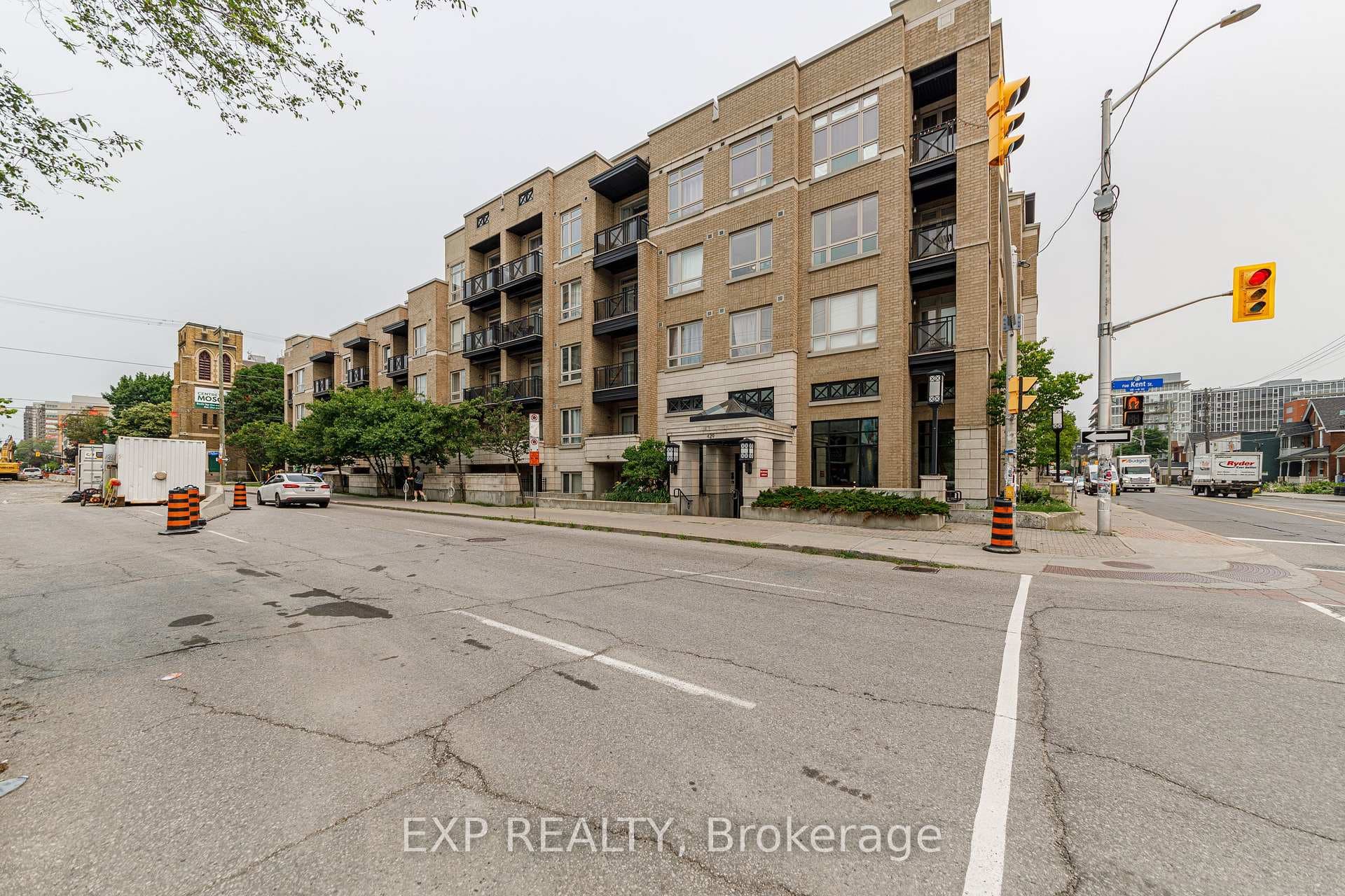 429 Kent Street Unit 221 photo 1