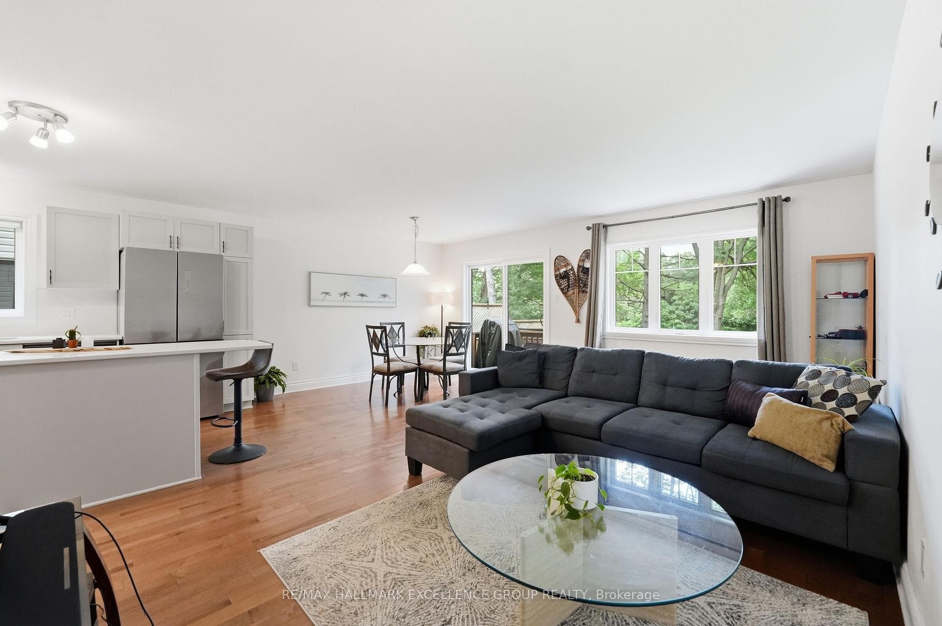 241 Dion Avenue photo 18