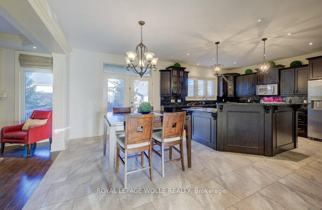 6379 Christopher Crescent photo 17