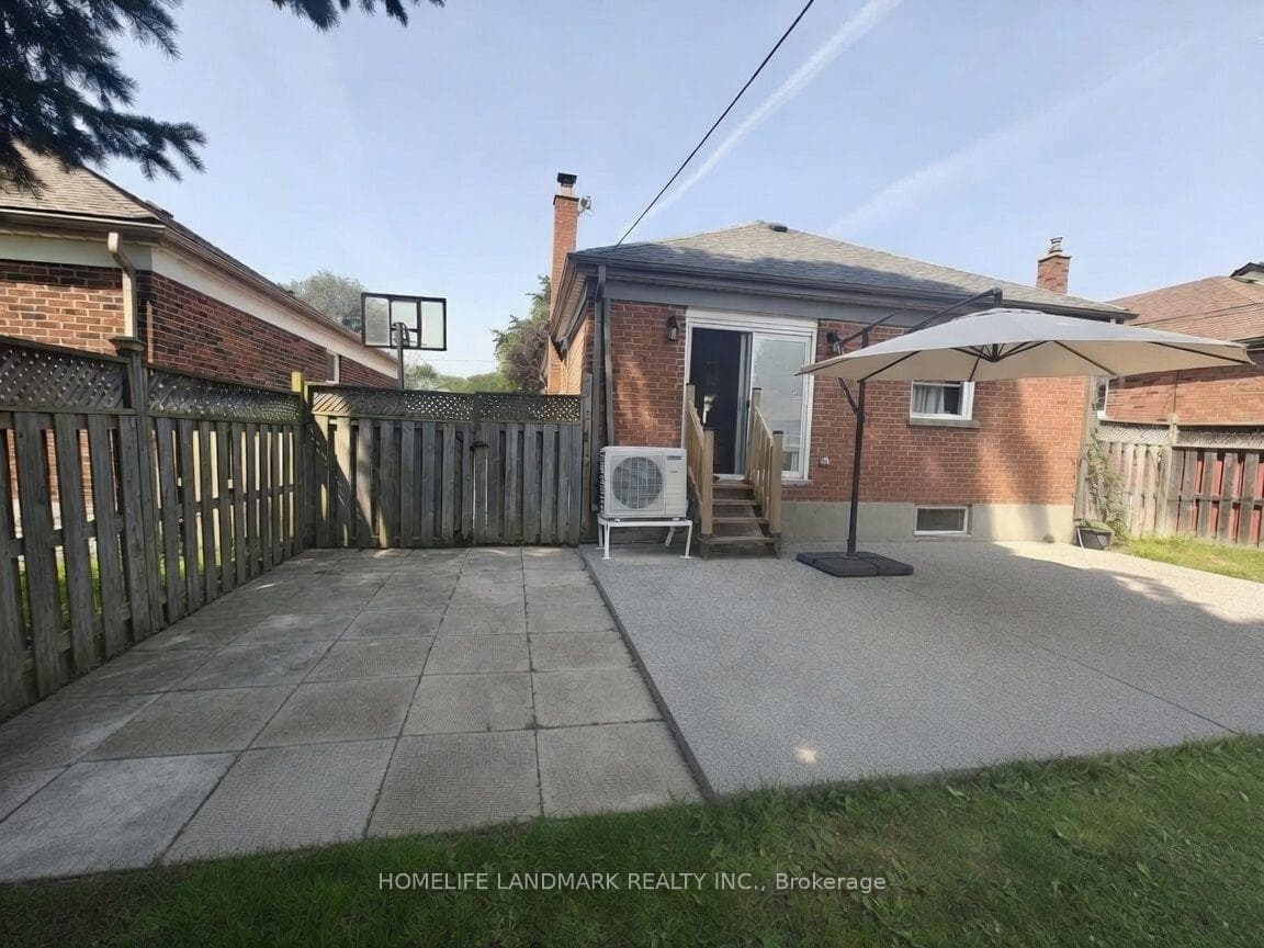 225 Highland Avenue Unit Main Unit Of Legal Duplex photo 12