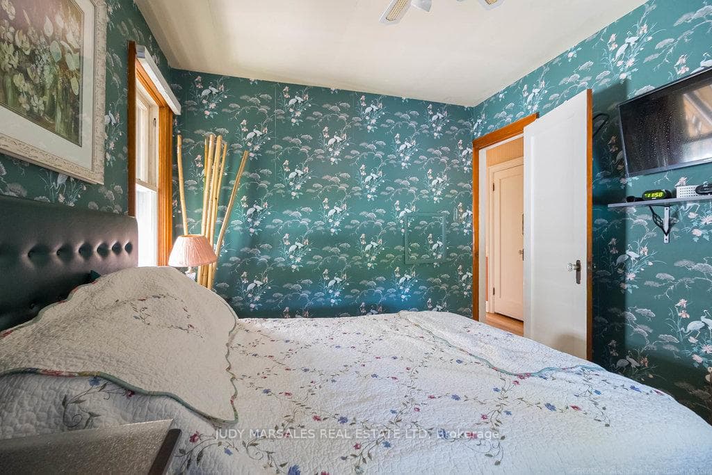 47 Townsend Avenue photo 26