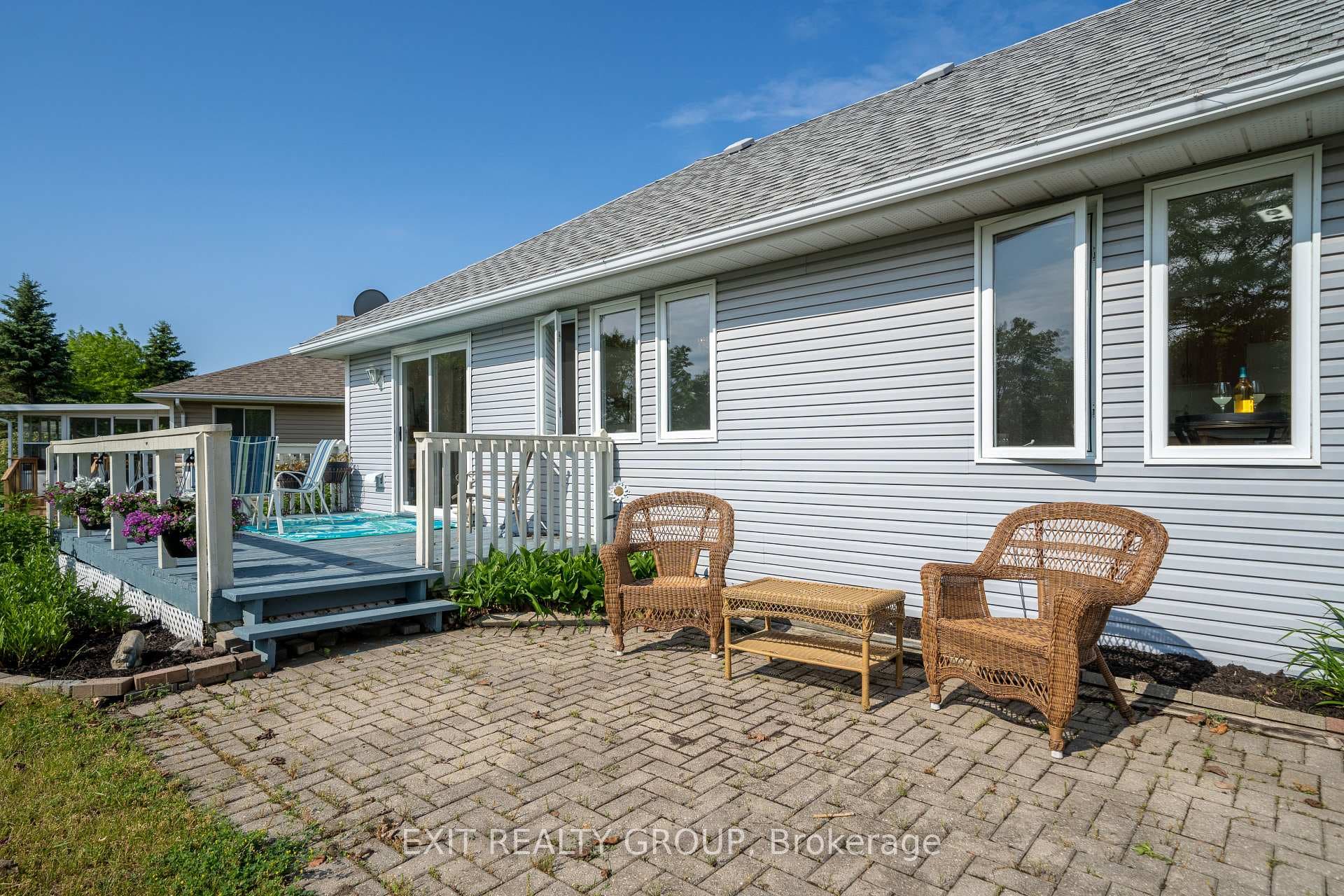 32 HERITAGE Drive photo 36