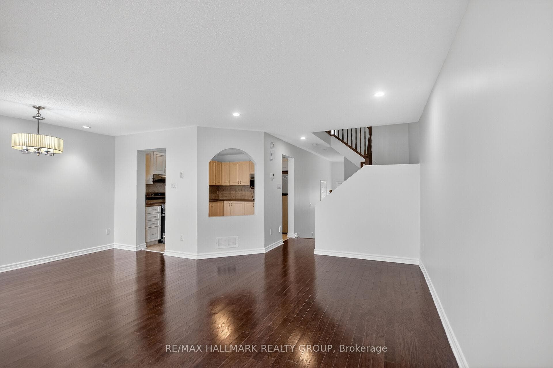 740 Paul Metivier Drive photo 9