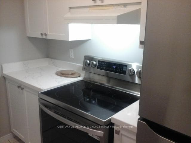 3 Pemberton Avenue Unit 605 photo 5