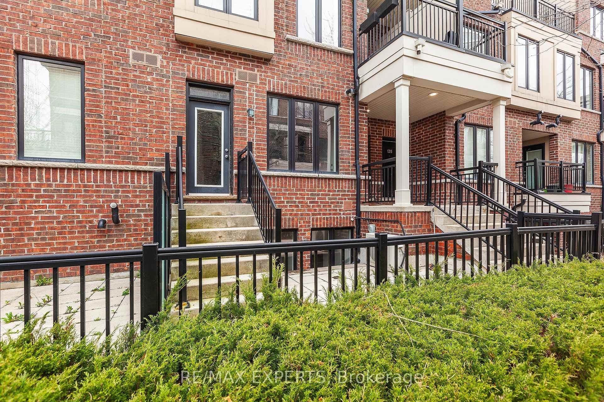 50 Carnation Avenue Unit 133 photo 12