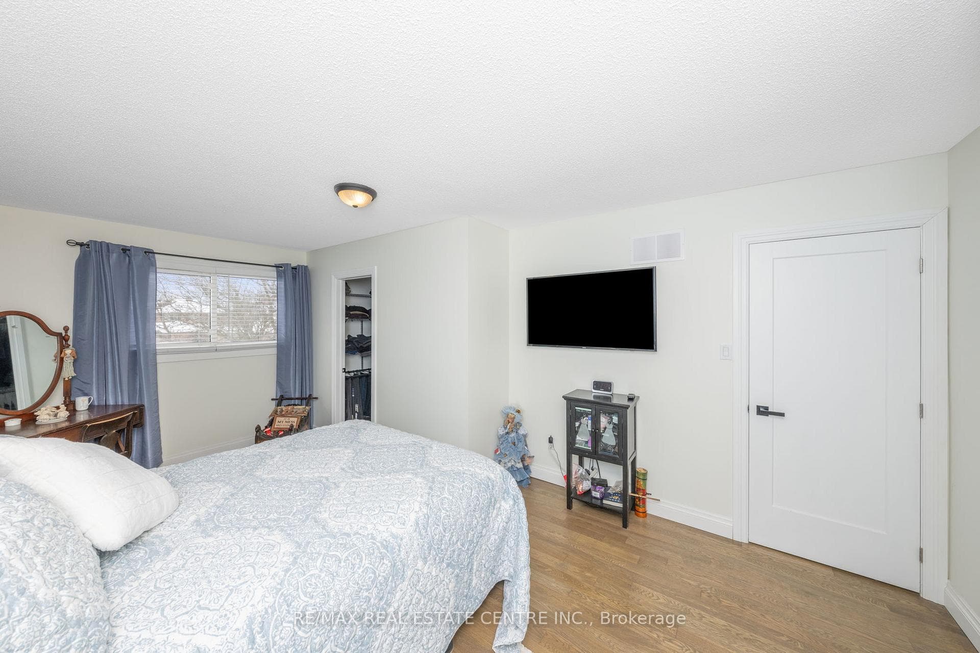 40 Calvert Drive photo 25