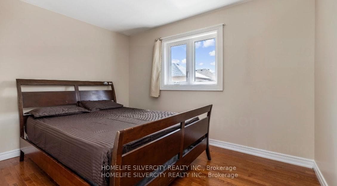 25 Oakmeadow Drive photo 19
