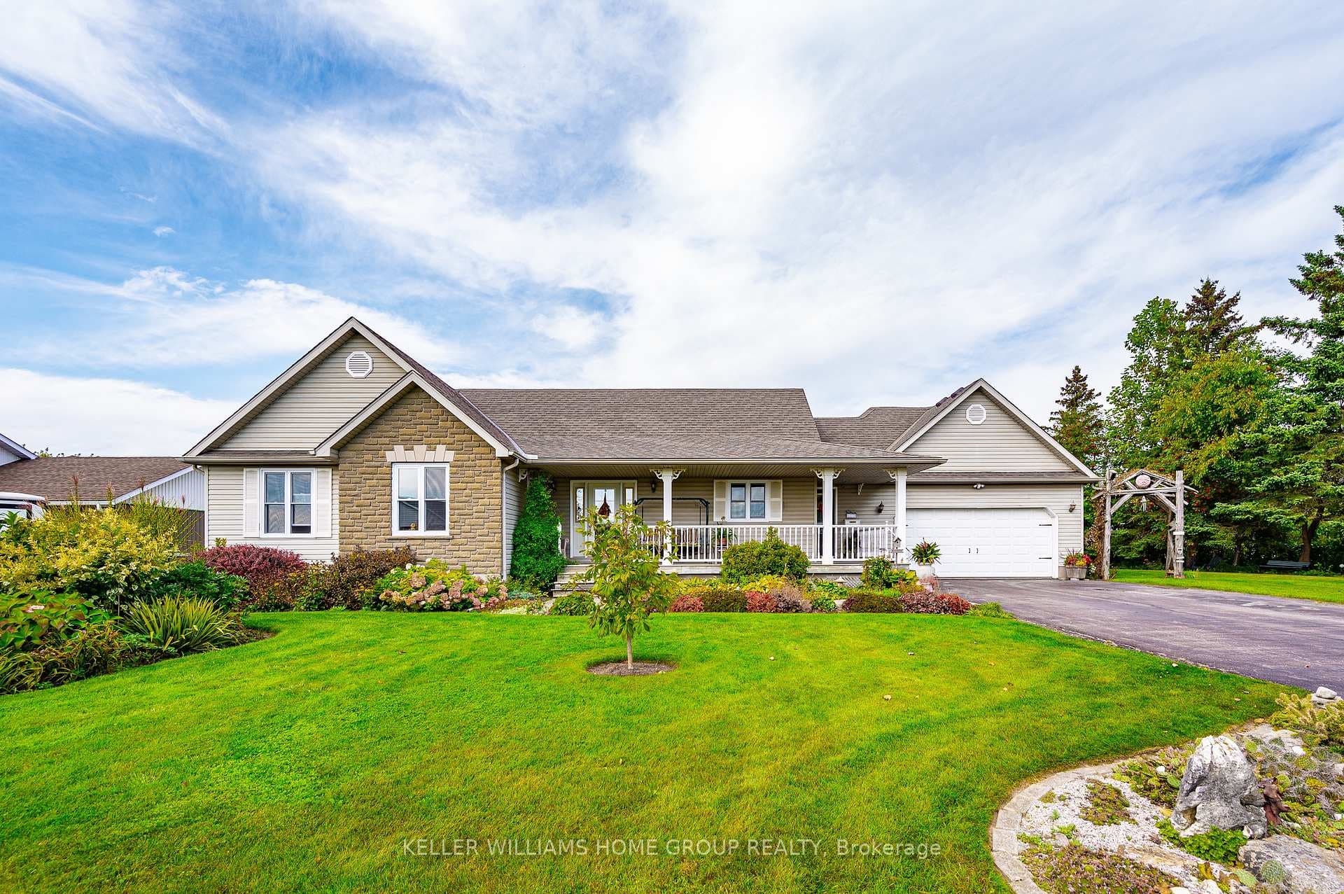 76 Green Valley Road photo 1