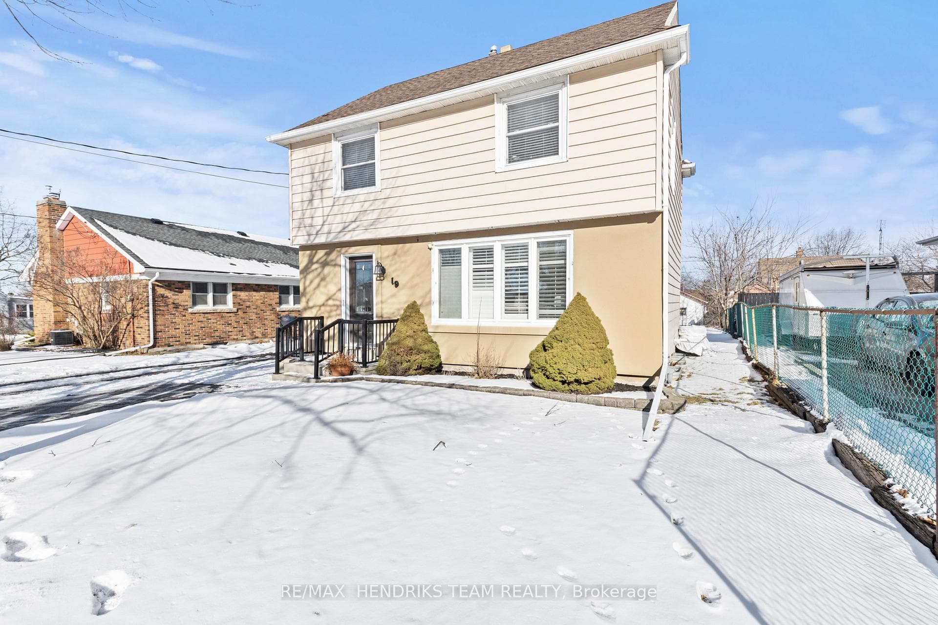 19 Cedardale Avenue photo 2