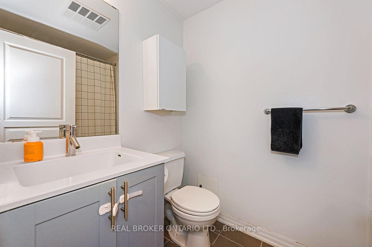 1940 Ironstone Drive Unit 403 photo 9