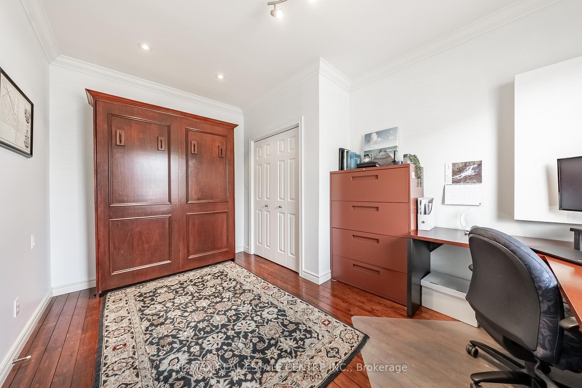 15 Robert Street photo 16