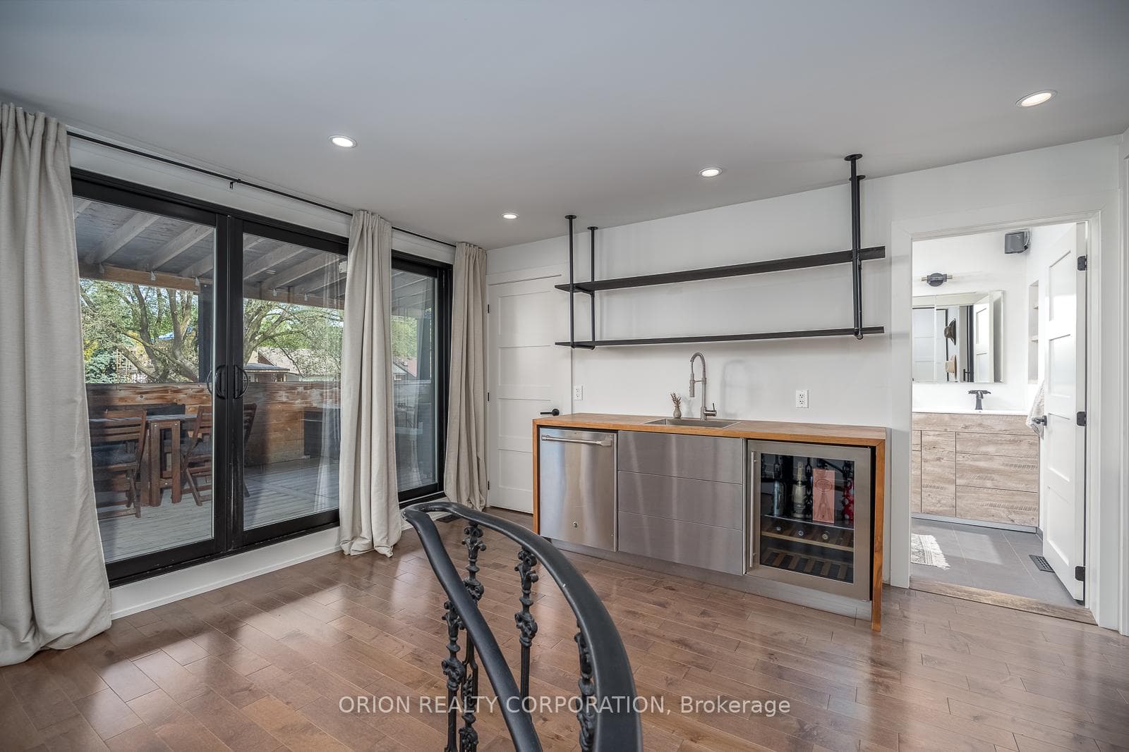 185 Glenholme Avenue photo 25