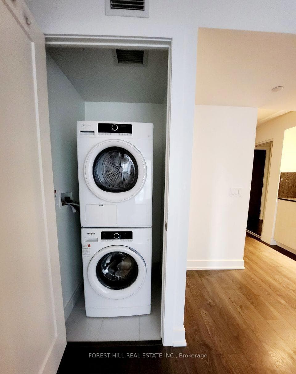 9 Mabelle Avenue Unit 1215 photo 7