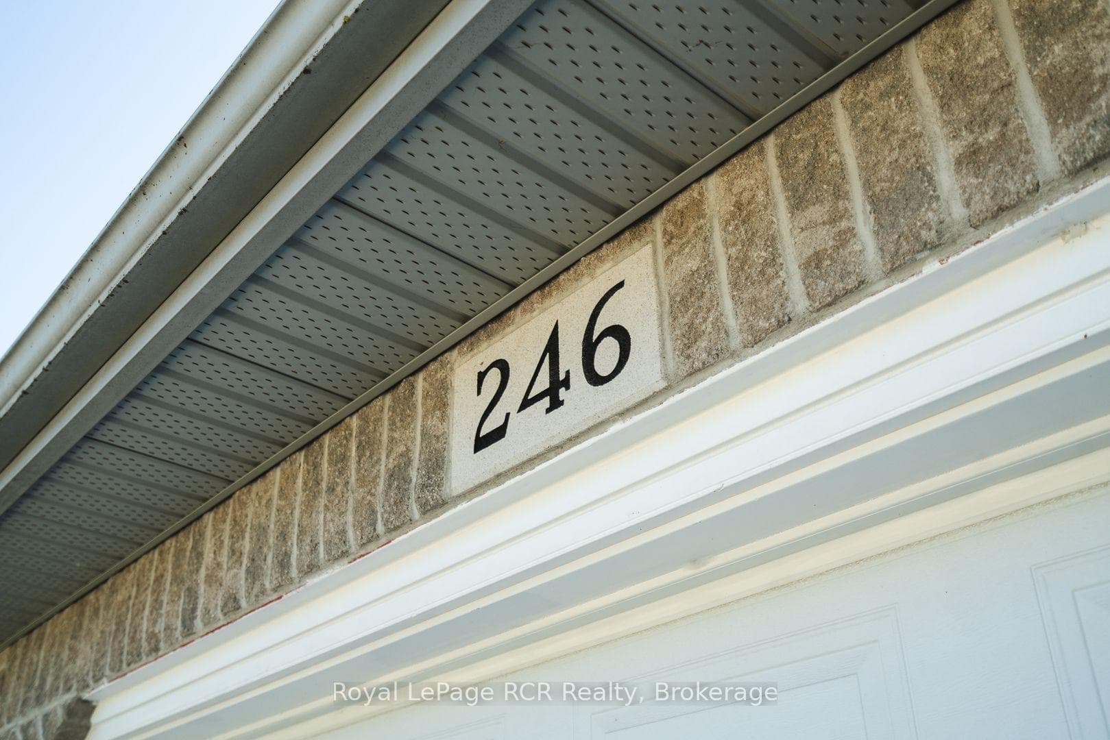 246 16th Avenue Crescent photo 14