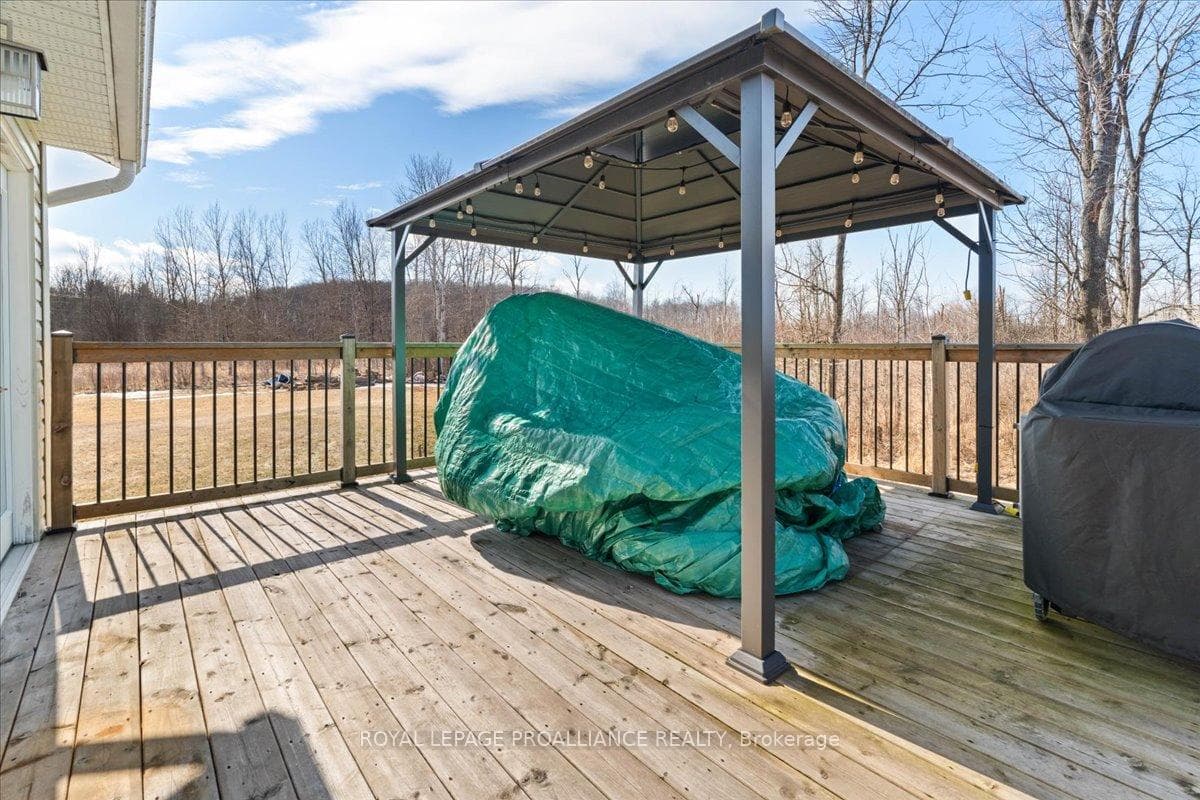 923 Phillipston Road photo 40