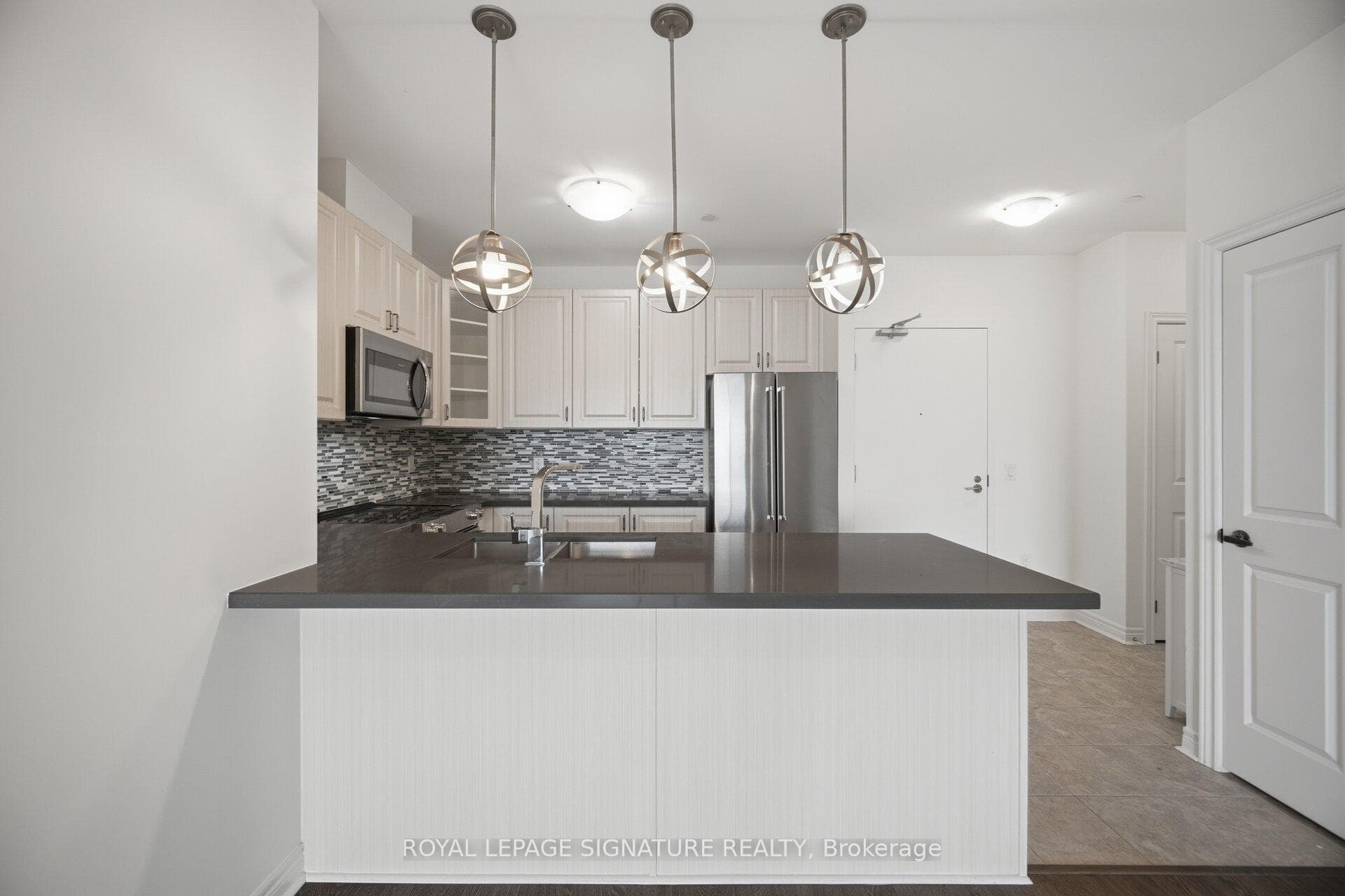 7325 Markham Road Unit 809 photo 13