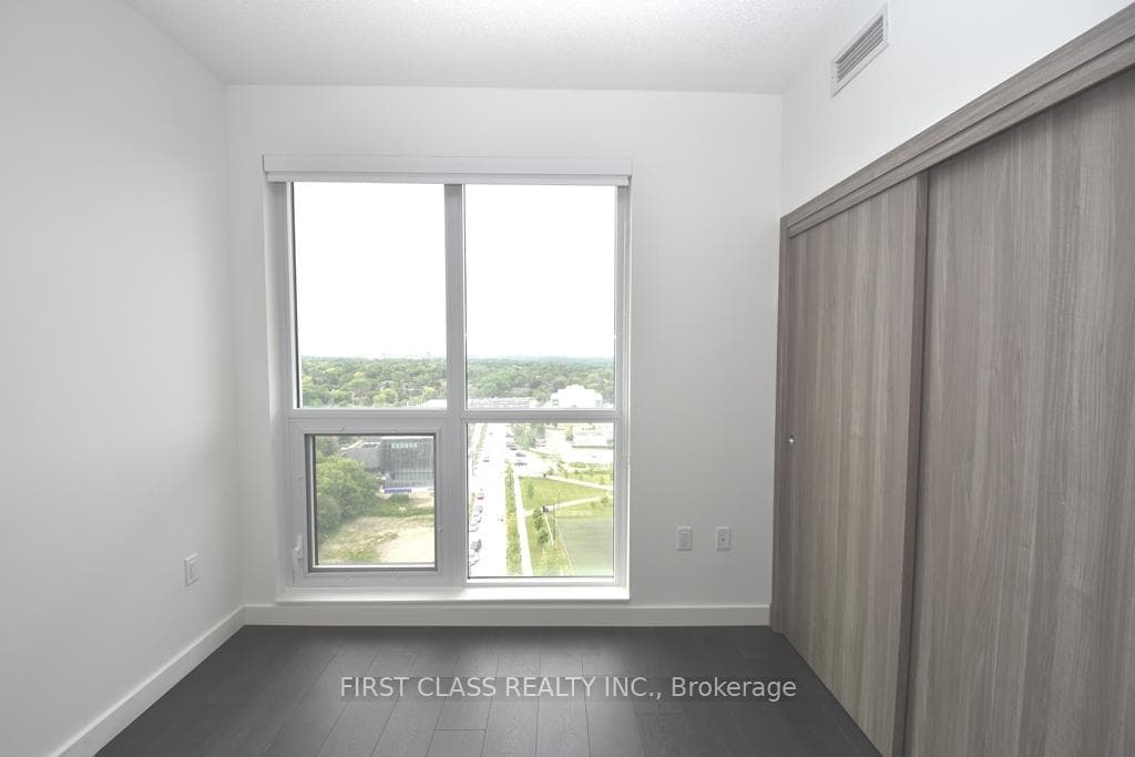 25 Mcmahon Drive Unit 1707 photo 21