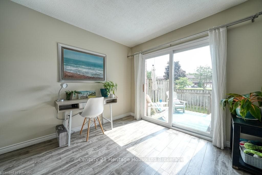 458 SPRINGBANK Avenue Unit 1 photo 18