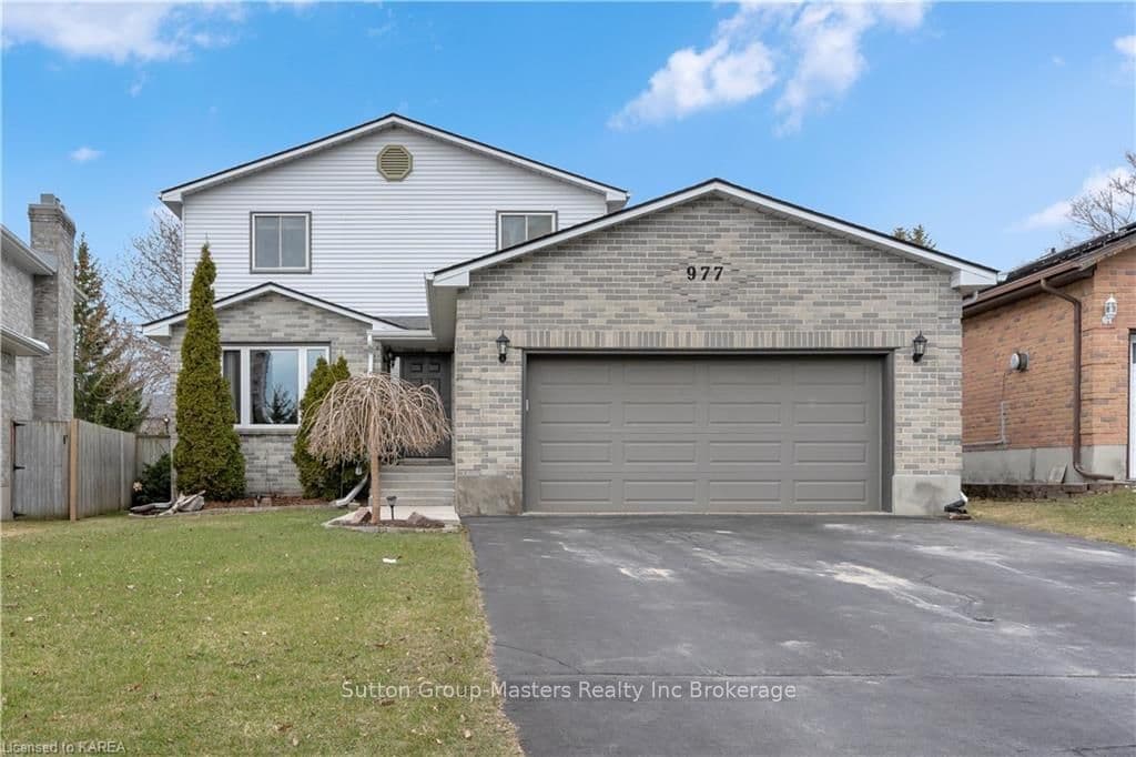 977 NOTTINGHILL Avenue photo 2