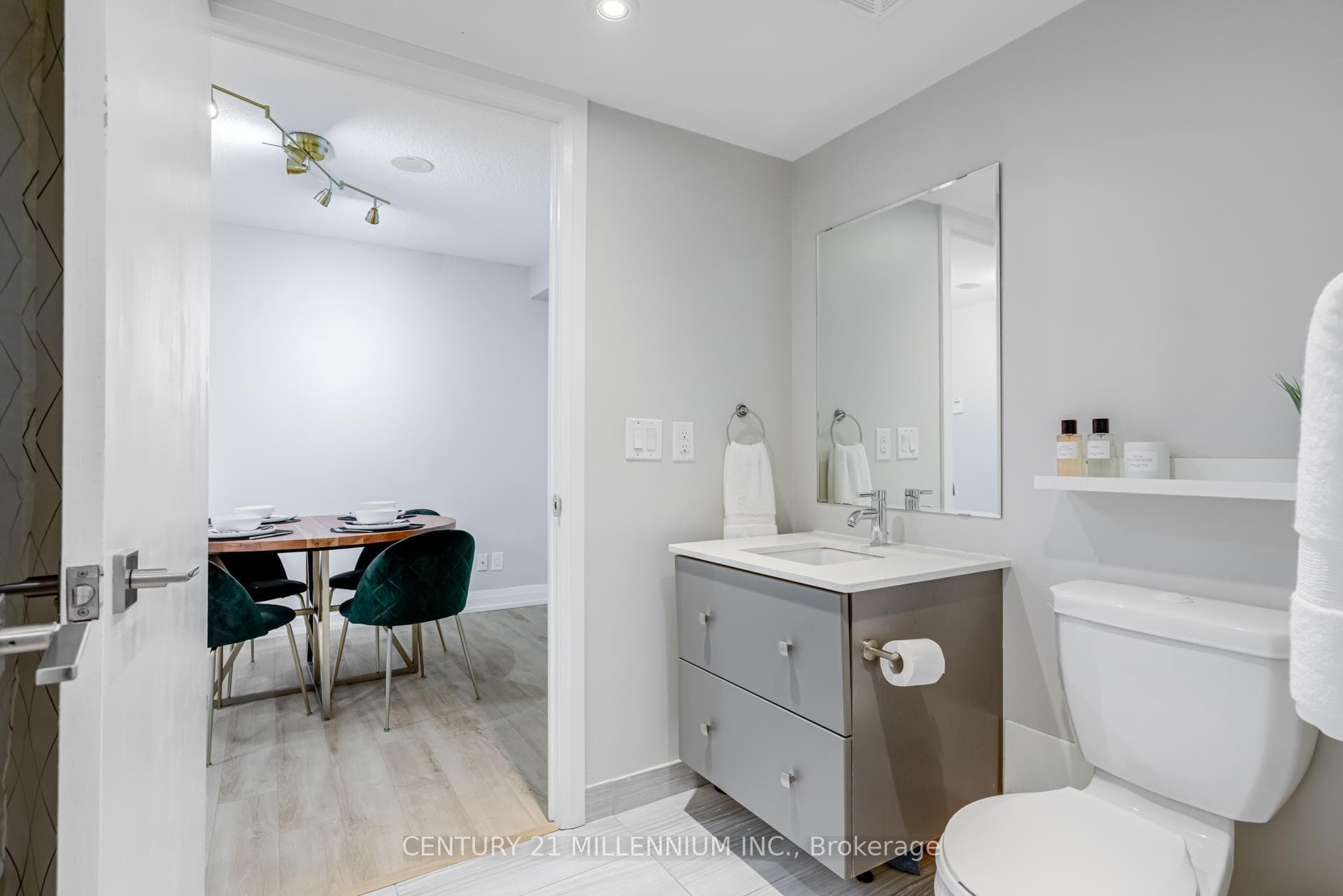 565 Wilson Avenue Unit 513 photo 30