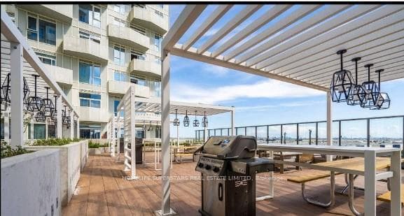 10 Abeja Street Unit 320 photo 12