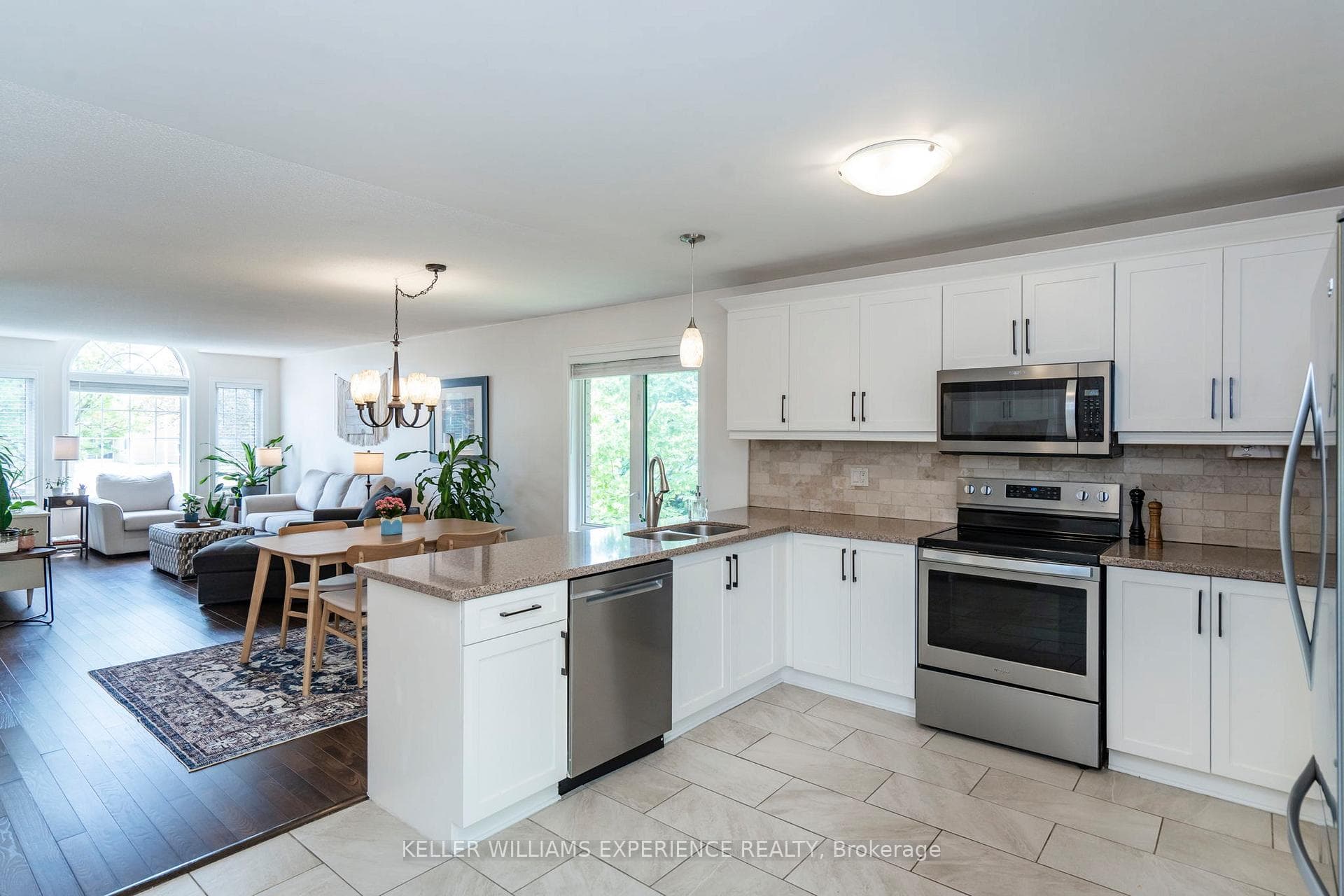 150 Mapleton Avenue photo 6