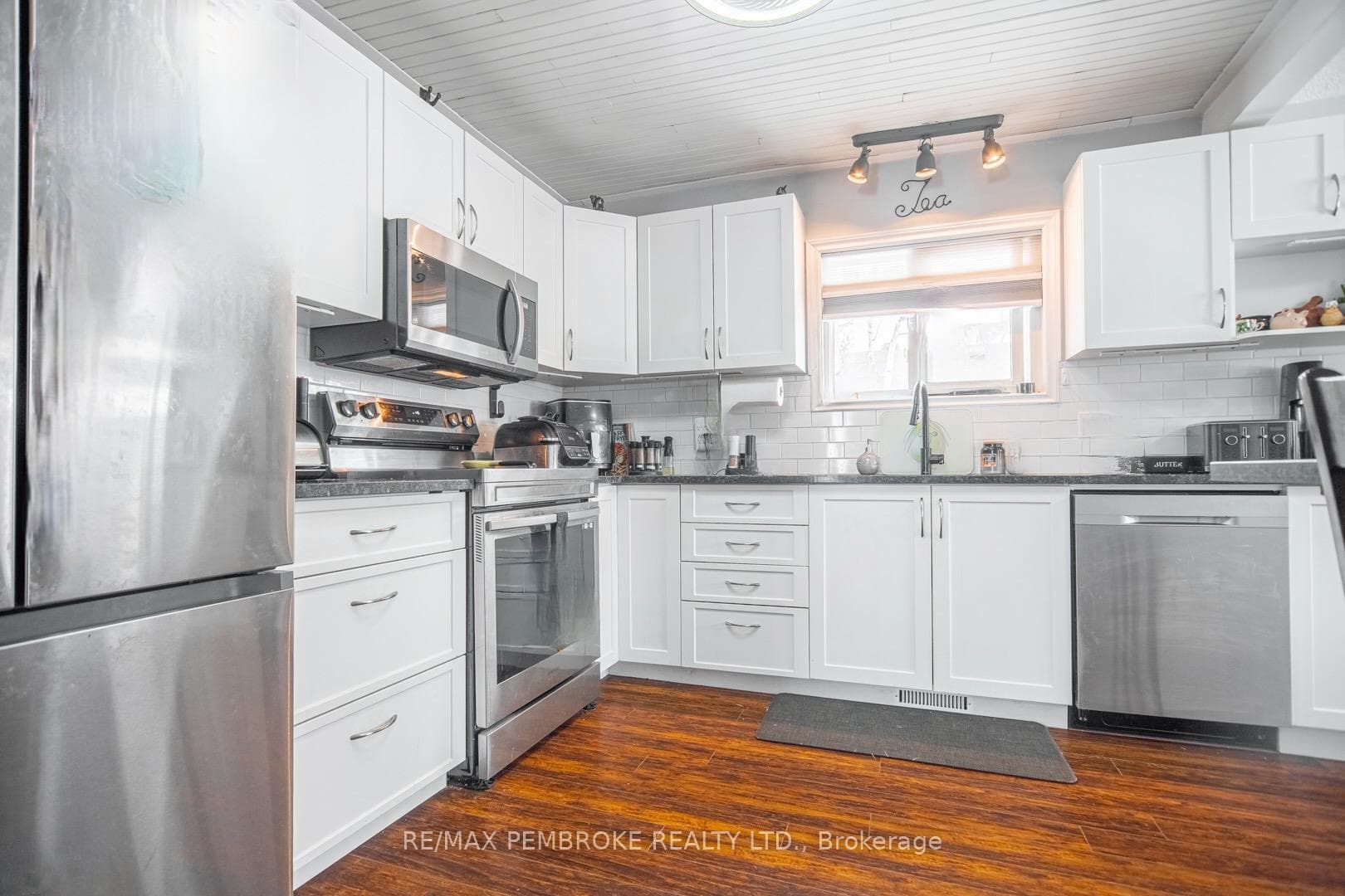 61 DORAN Road photo 10