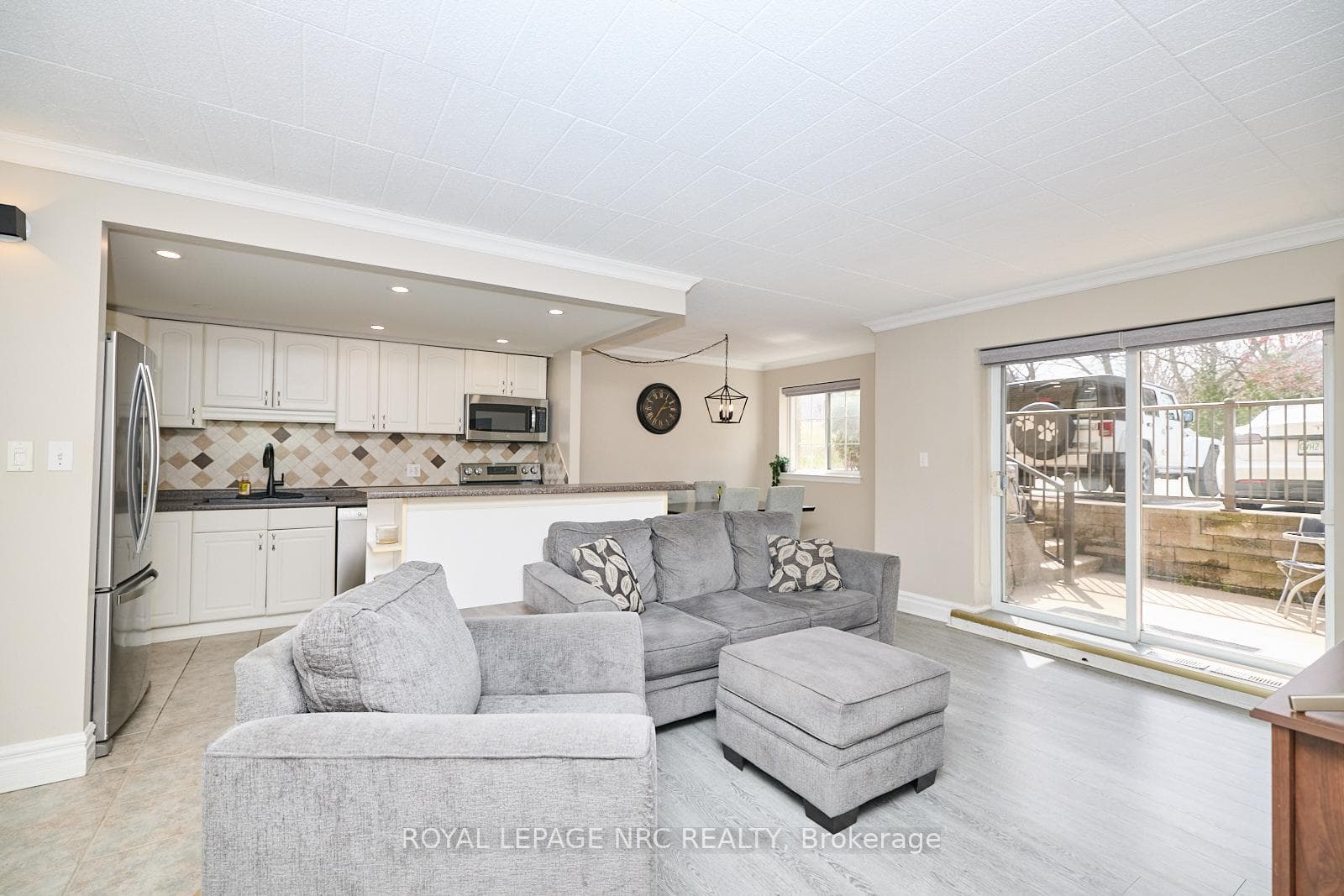 20 John Street Unit 109 photo 4