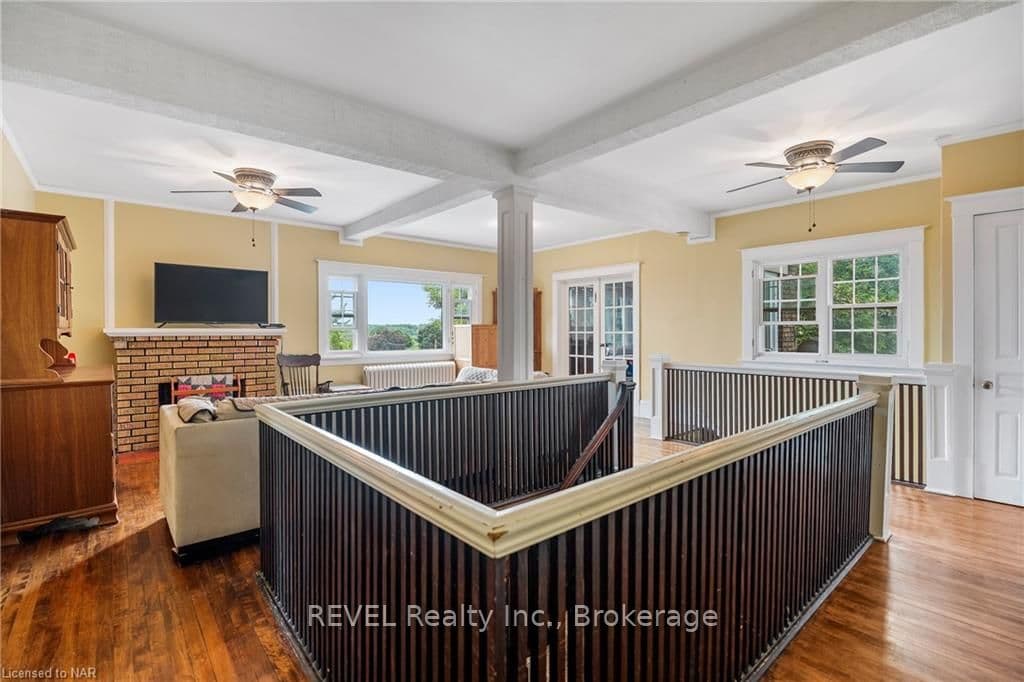 88 PINE Street photo 28