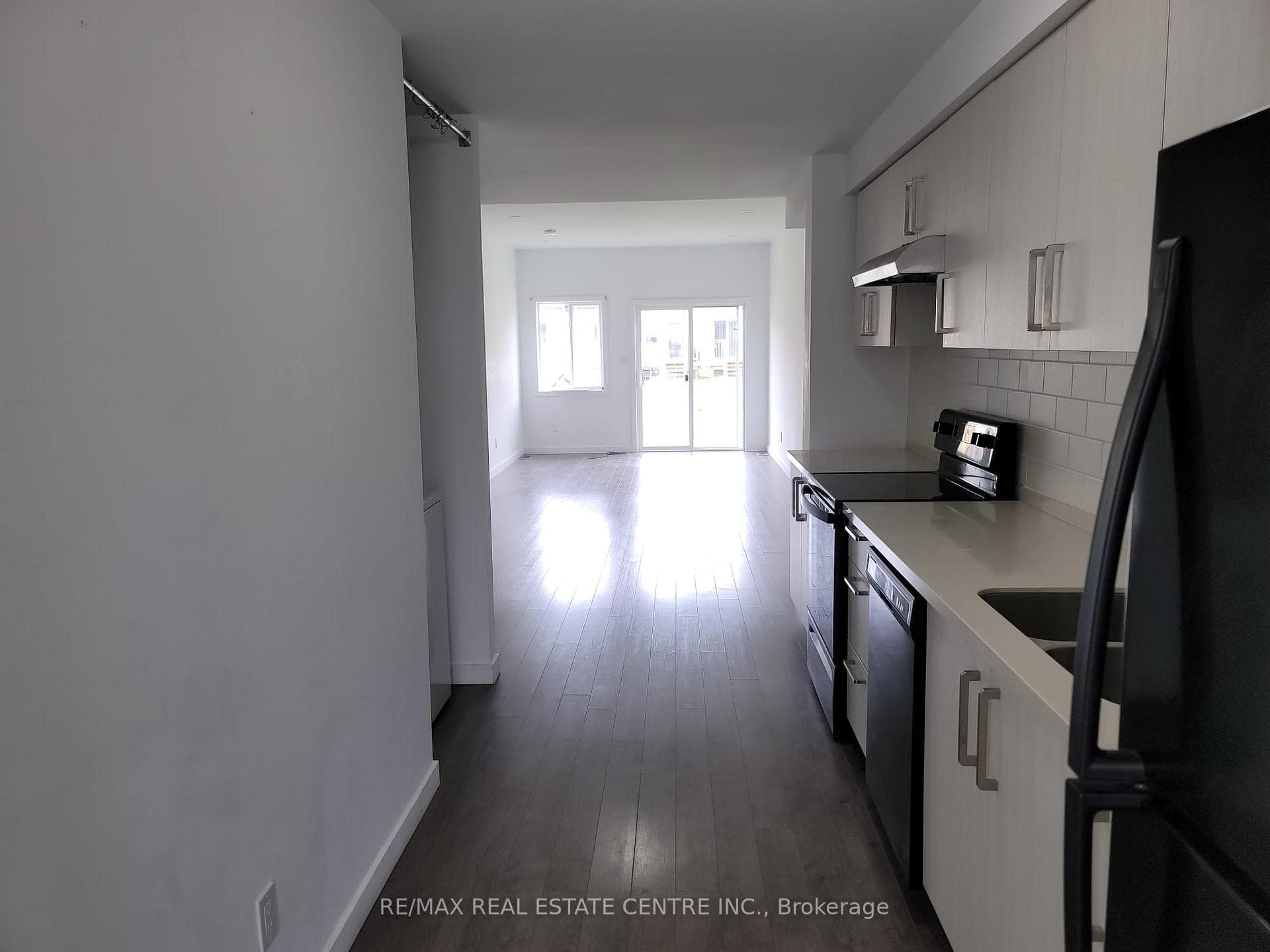 356 Alberta Street photo 3