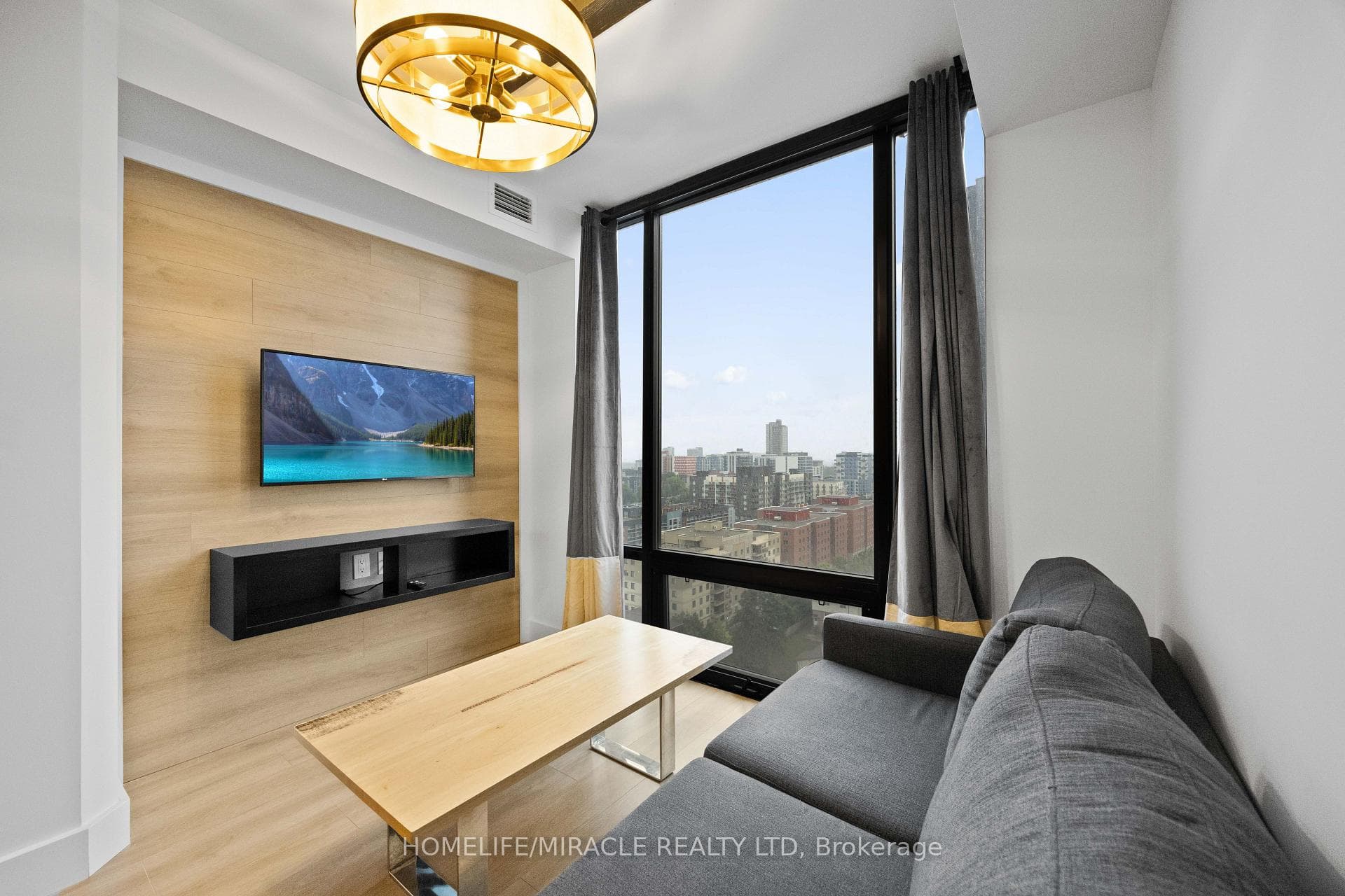 145 Columbia Street Unit 1711 photo 17