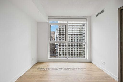 38 Widmer Street Unit 3907 photo 19