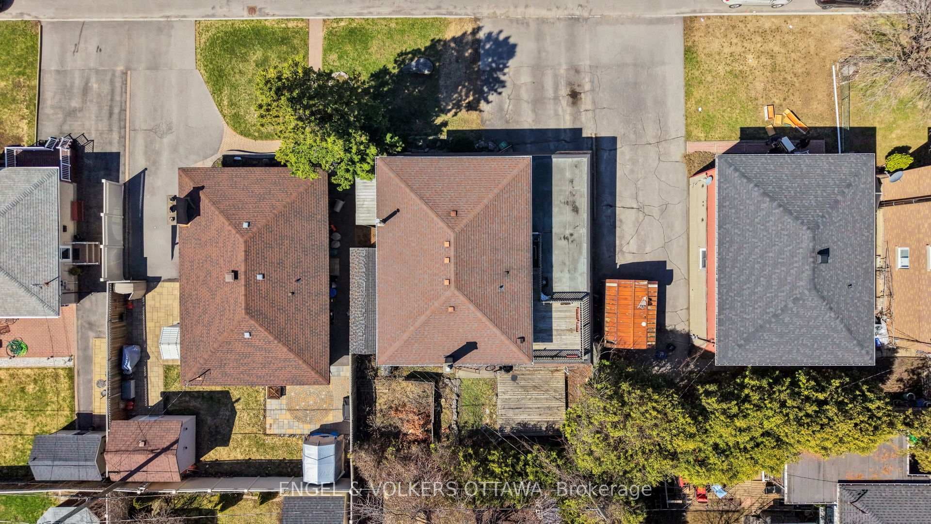 1311 S Avenue photo 48