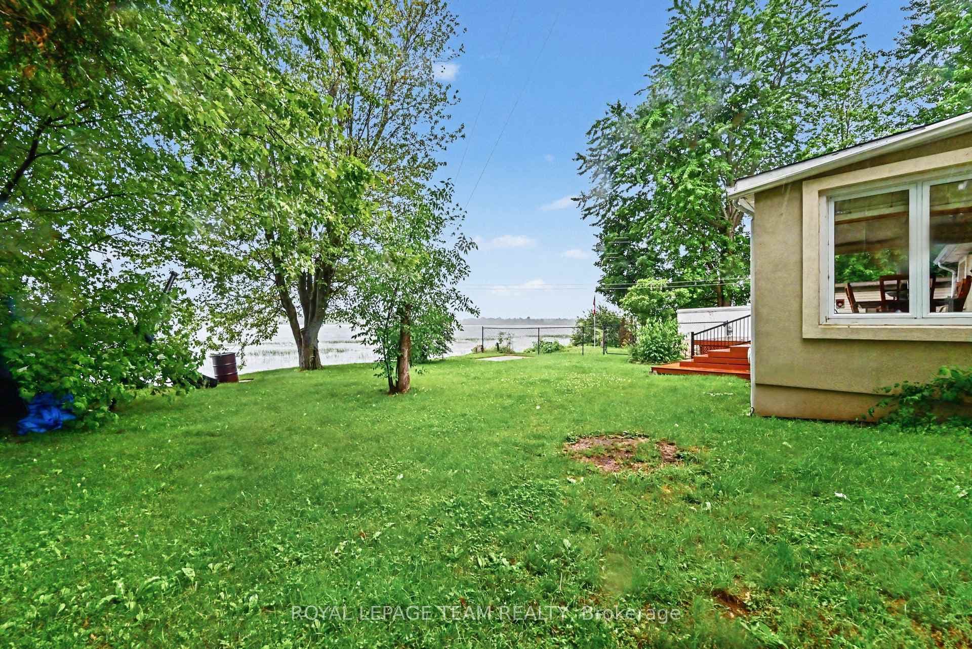 2466 Fairmile Road photo 33