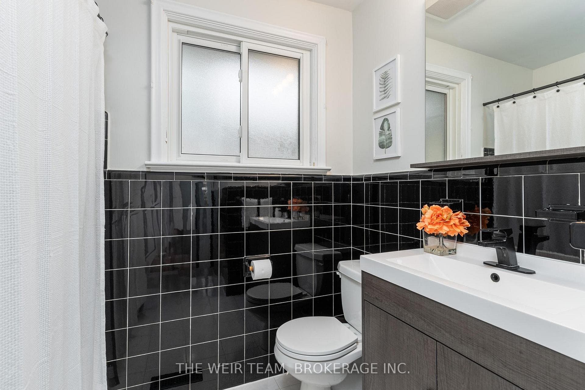31 Moorecroft Crescent photo 21